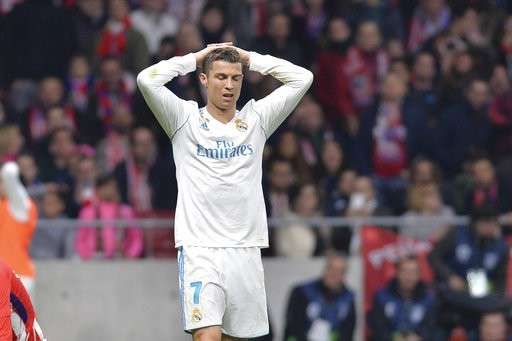 C.Ronaldo trải qua mùa giải tệ hại ở Real Madrid