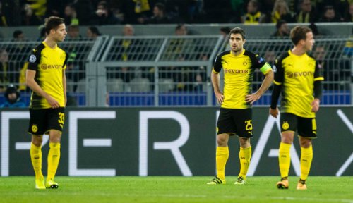 Dortmund liên tiếp nhận những kết quả không vui ở Bundesliga và Champions League