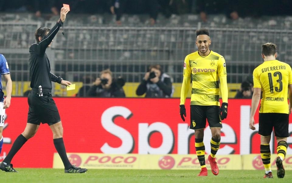 Dortmund đang muốn bán nhanh Aubameyang