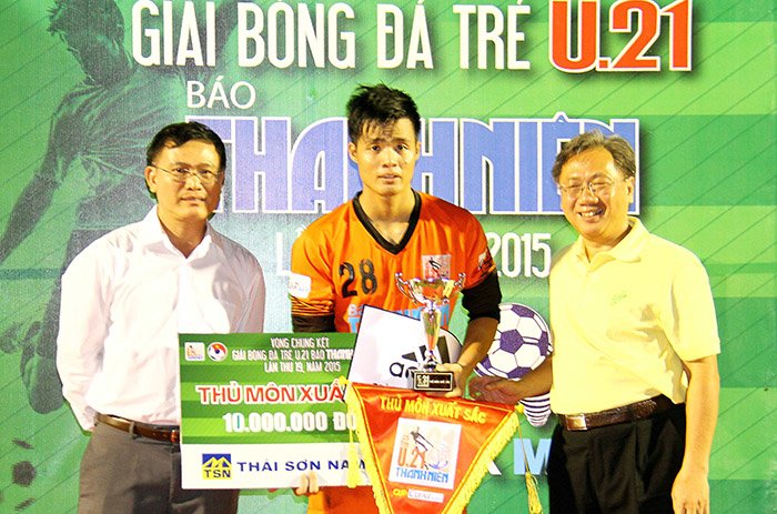 Đặng Ngọc Tuấn từng giành danh hiệu thủ môn xuất sắc nhất giải U21 quốc gia 2015