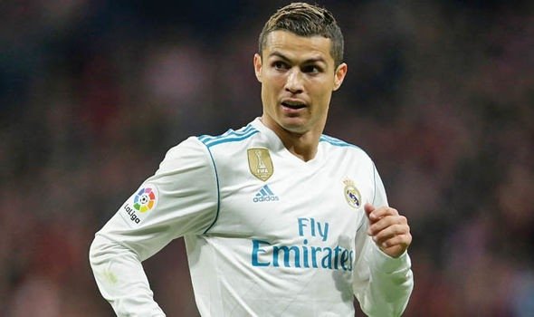 C.Ronaldo lập kỷ lục khi có 14 lần lọt vào đề cử đội hình xuất sắc nhất UEFA