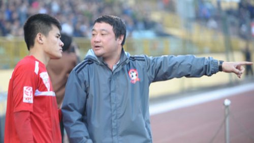 HLV Trương Việt Hoàng nghỉ khiến nhiều cầu thủ Hải Phòng bất ngờ. 