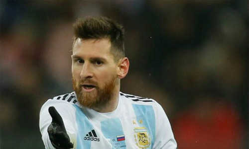 Messi cảm thấy xấu hổ vì phát ngôn giã từ tuyển Argentina