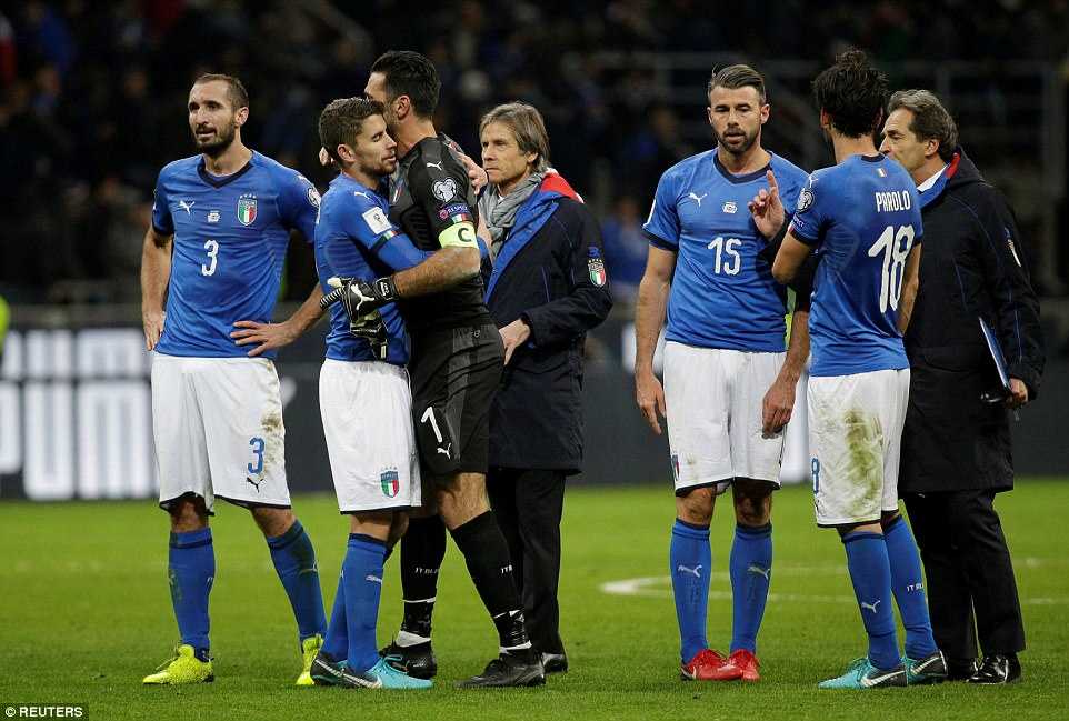 Các "lão tướng" đồng loạt nói lời chia tay trong ngày "đen tối" của bóng đá Italia