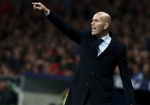 Zidane đang phải chịu sức ép về thành tích cũng như lối chơi.
