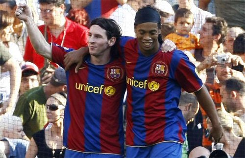 Ronaldinho và Messi từng cùng nhau giành hai La Liga và một Champions League trong màu áo Barca