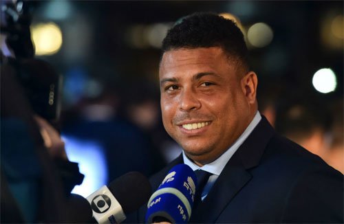 Ronaldo béo vốn tỏa sáng rực rỡ tại Barca rồi đột ngột chia tay. 