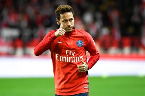 Nhờ chăm chỉ tương tác trên mạng xã hội và độ hot trong năm 2017, Neymar thu hút rất nhiều lượt xem.
