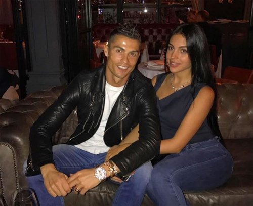 Ronaldo thường xuyên đăng ảnh cá nhân lên Instagram. 