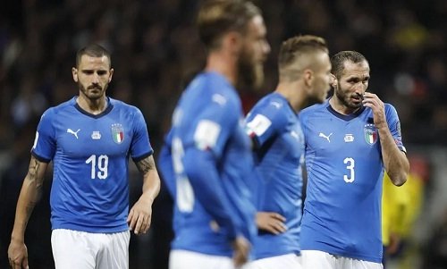Italy có nguy cơ ở nhà xem World Cup.
