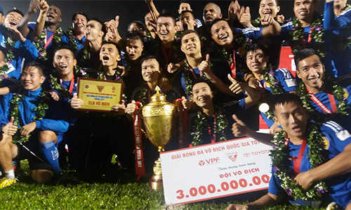 Quảng Nam lần đầu lên ngôi vô địch V-League