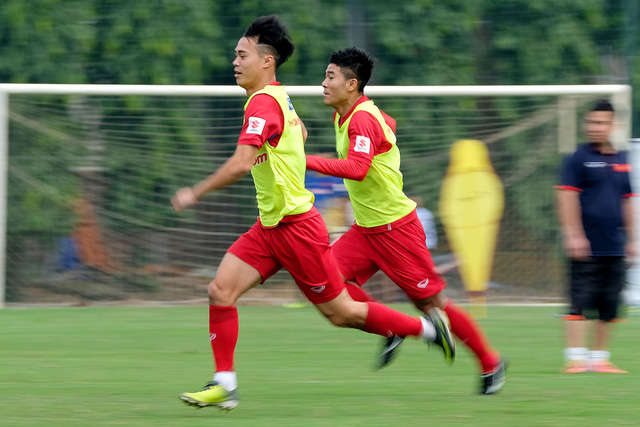Đội tuyển Việt Nam đang tập nặng dần dưới thời HLV Park Hang Seo