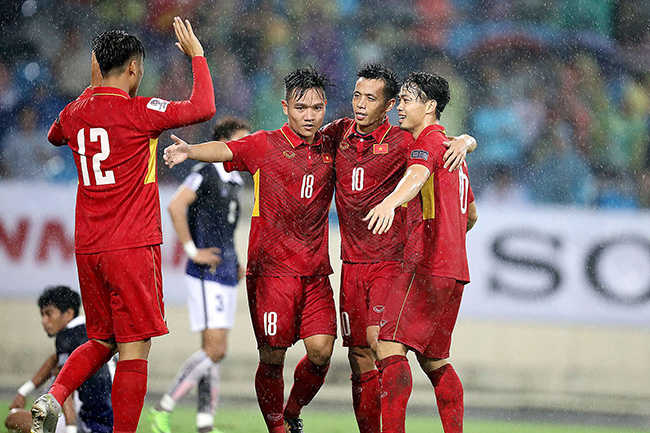 HLV Park Hang Seo sẽ dùng "công thức già kèm trẻ" ở tuyển Việt Nam sắp tới