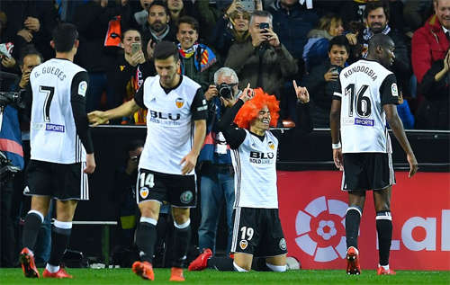 Valencia suýt giành trọn ba điểm nhờ pha ghi bàn của Rodrigo.