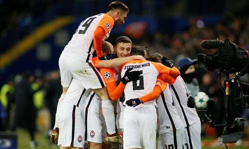 Cầu thủ Shakhtar Donetsk chia vui sau bàn mở tỷ số