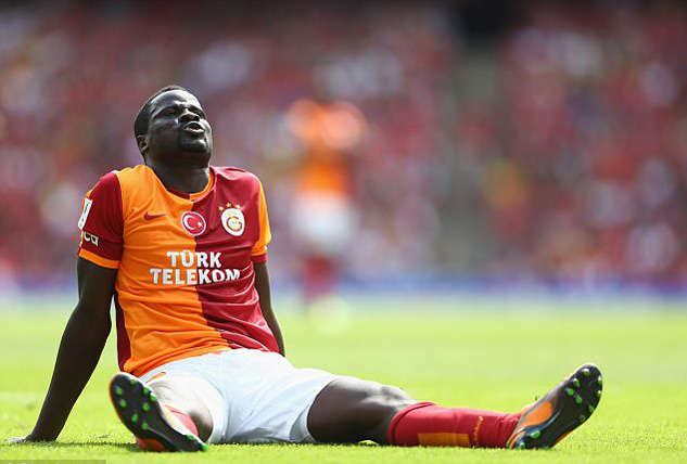 Galatasaray mời Eboue về làm HLV cho đội trẻ