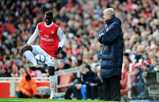 Eboue từng có 6 năm chơi bóng cho Arsenal