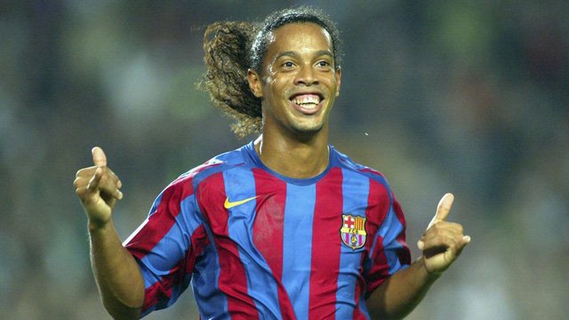 Ronaldinho mang tới cảm xúc bất diệt cho người hâm mộ