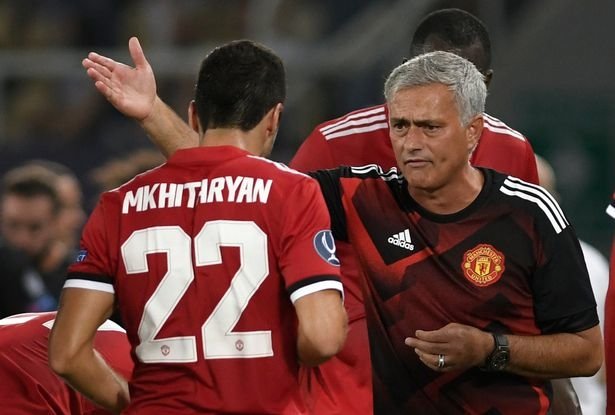 Mourinho đã quá ngán ngẩm Mkhitaryan nên muốn bán càng sớm càng tốt
