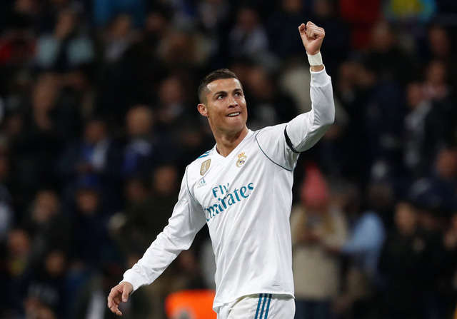 C.Ronaldo ghi 9 bàn ở vòng bảng Champions League