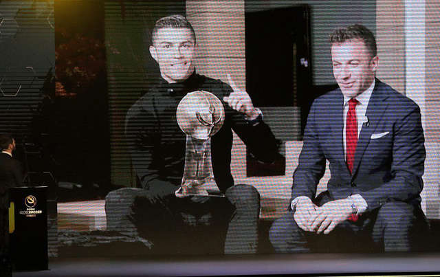 C.Ronaldo giành giải Cầu thủ xuất sắc nhất của Globe Soccer 2017