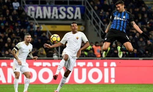 Inter và Roma chia điểm, kìm chân nhau ở nhóm đầu Serie A