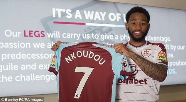 Nkoudou đã gia nhập Burnley từ Tottenham