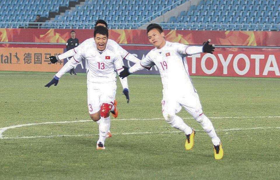 Quang Hải đăng tải bức ảnh ăn mừng bàn thắng vào lưới U23 Qatar
