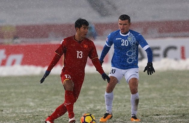  U23 Uzbekistan dẫu sao vẫn là những người nhỉnh hơn về thể lực lẫn chuyên môn. 