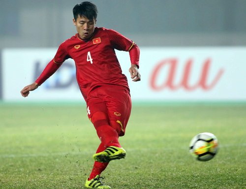 Tiến Dũng đá quả 11m quyết định cho U23 Việt Nam. 