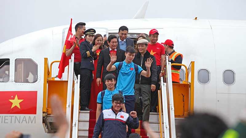 VietjetAir xin lỗi vì "sự cố" xảy ra rên máy bay đón U23 Việt Nam