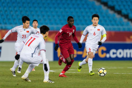 Việt Nam chơi ngang ngửa Qatar