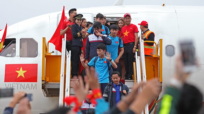 Nồng nhiệt chào đón những người hùng U23 Việt Nam trở về
