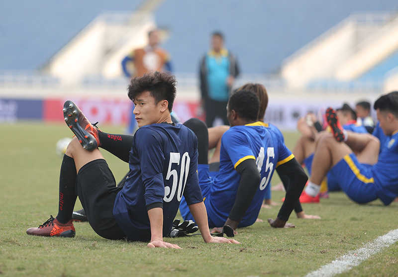 Các tuyển thủ U23 Việt Nam đá V-League: Sức hút và sức ép