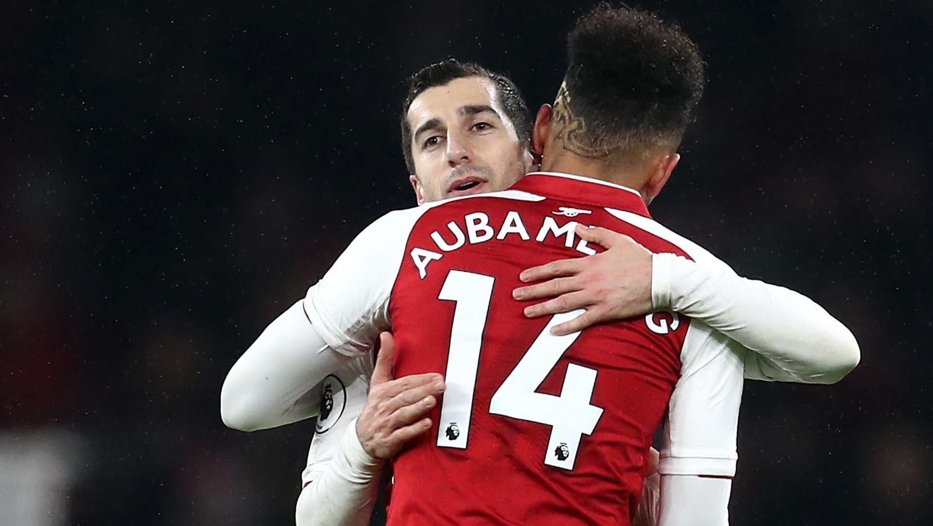 Aubameyang vs Mkhitaryan sẽ là cặp "song sát" mới của Arsenal