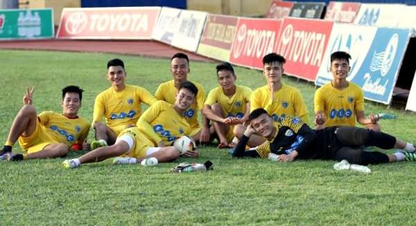 Bùi Tiến Dũng, Văn Đại cùng FLC Thanh Hóa thi đấu ở AFC Cup ngay giáp Tết Nguyên đán