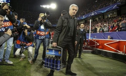 Mourinho tiếp tục gây tranh cãi về cách tiếp cận trận đấu trên sân đối phương.