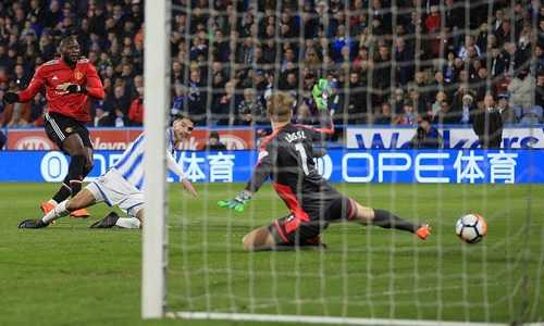 Lukaku tỏa sáng, đưa Man Utd vào tứ kết Cup FA