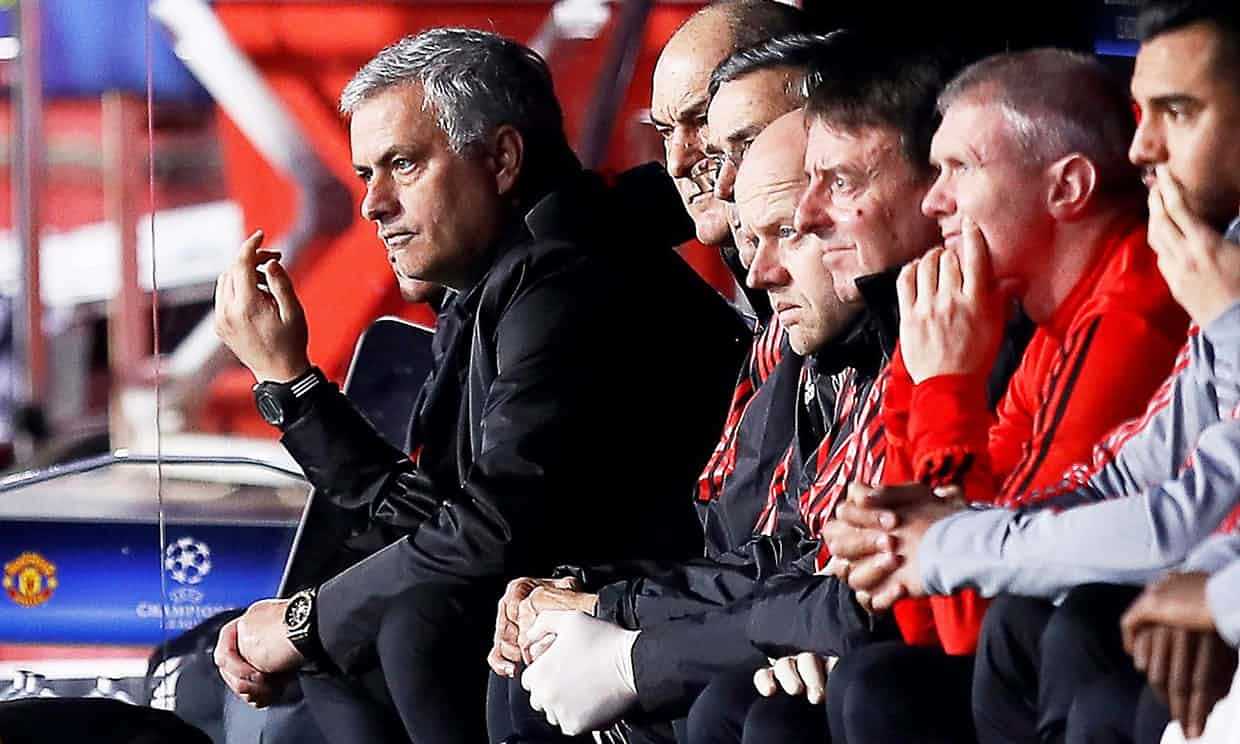 MU đại chiến Chelsea: Quỷ đỏ là con tin của Mourinho