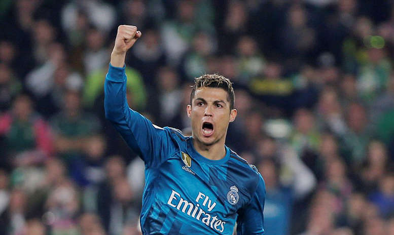 Ronaldo cũng góp 1 bàn trong chiến thắng của đội bóng Hoàng gia