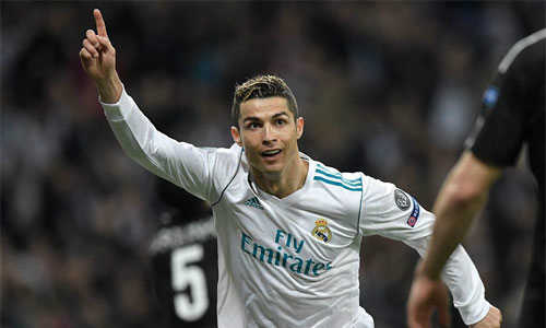 Ronaldo lập cú đúp, Real nhấn chìm PSG bằng hai bàn cách biệt ở lượt đi