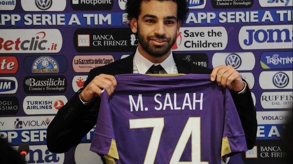 Salah chọn áo 74 ở Fiorentina là hành động đầy nhân văn