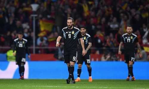 Messi trở thành tâm điểm tranh cãi sau trận thua 1-6 của Argentina trước Tây Ban Nha