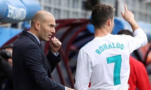 Zidane hết lời khen ngợi học trò sau hai bàn thắng vào lưới Eibar. 