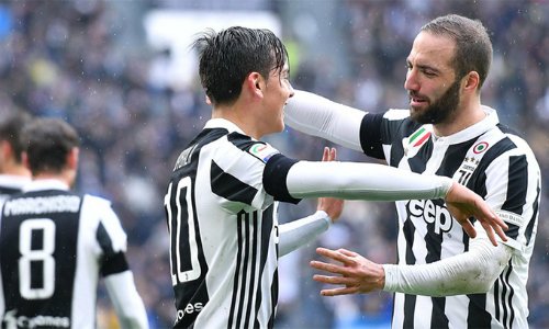 Phong độ đỉnh cao của cặp sát thủ Dybala - Higuain giúp Juventus đạp phăng mọi chướng ngại trên đường đua scudetto mùa này. 