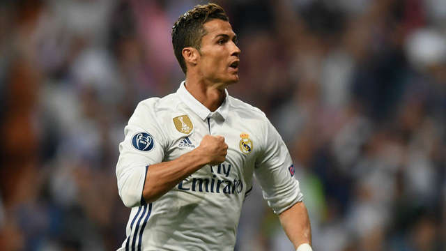C.Ronaldo cho rằng không ai có thể sánh được tài năng của mình