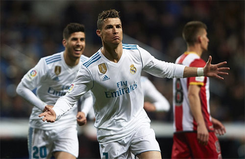 Ronaldo và đồng đội trút mưa bàn thắng lên Girona. 