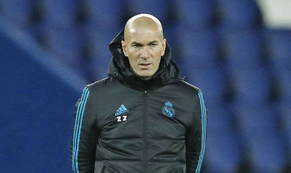 HLV Zidane được cho sẽ rời Real vào cuối mùa, về Pháp nắm PSG