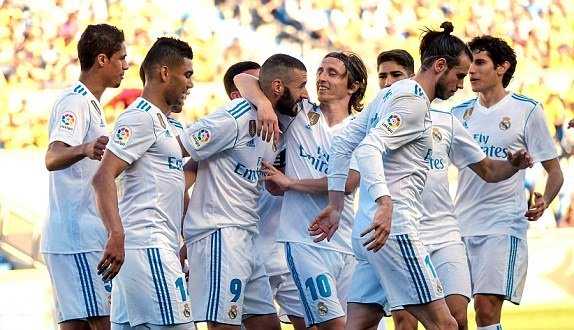 Vắng Ronaldo, Bale và Benzama thay nhau lập công