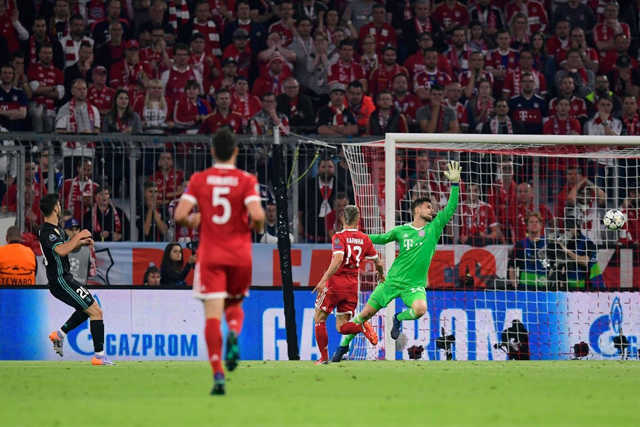 Ngược dòng trước Bayern, Real đặt một chân vào Chung kết